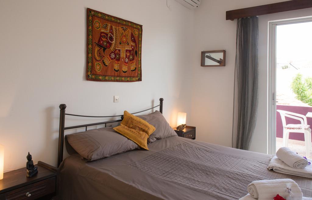 Aumkara Apartamento Skála Eresoú Quarto foto