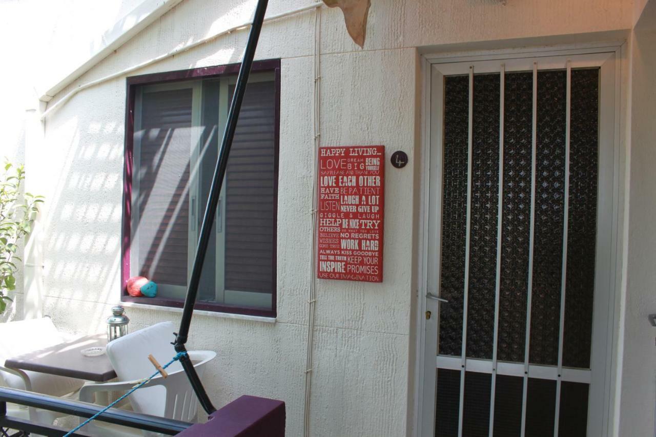 Aumkara Apartamento Skála Eresoú Exterior foto